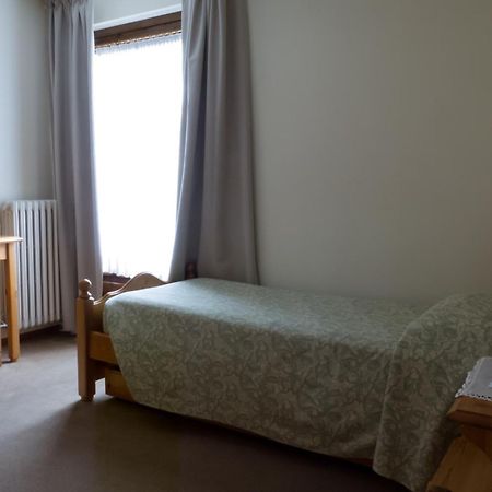 Hotel Valdotain Villeneuve Bagian luar foto