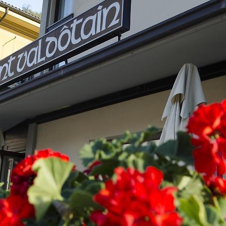 Hotel Valdotain Villeneuve Bagian luar foto