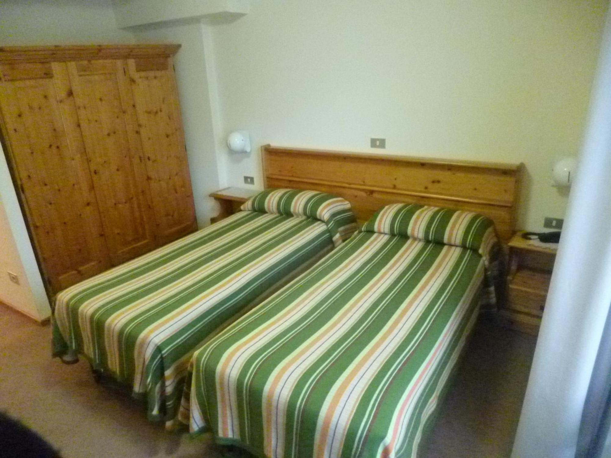 Hotel Valdotain Villeneuve Ruang foto