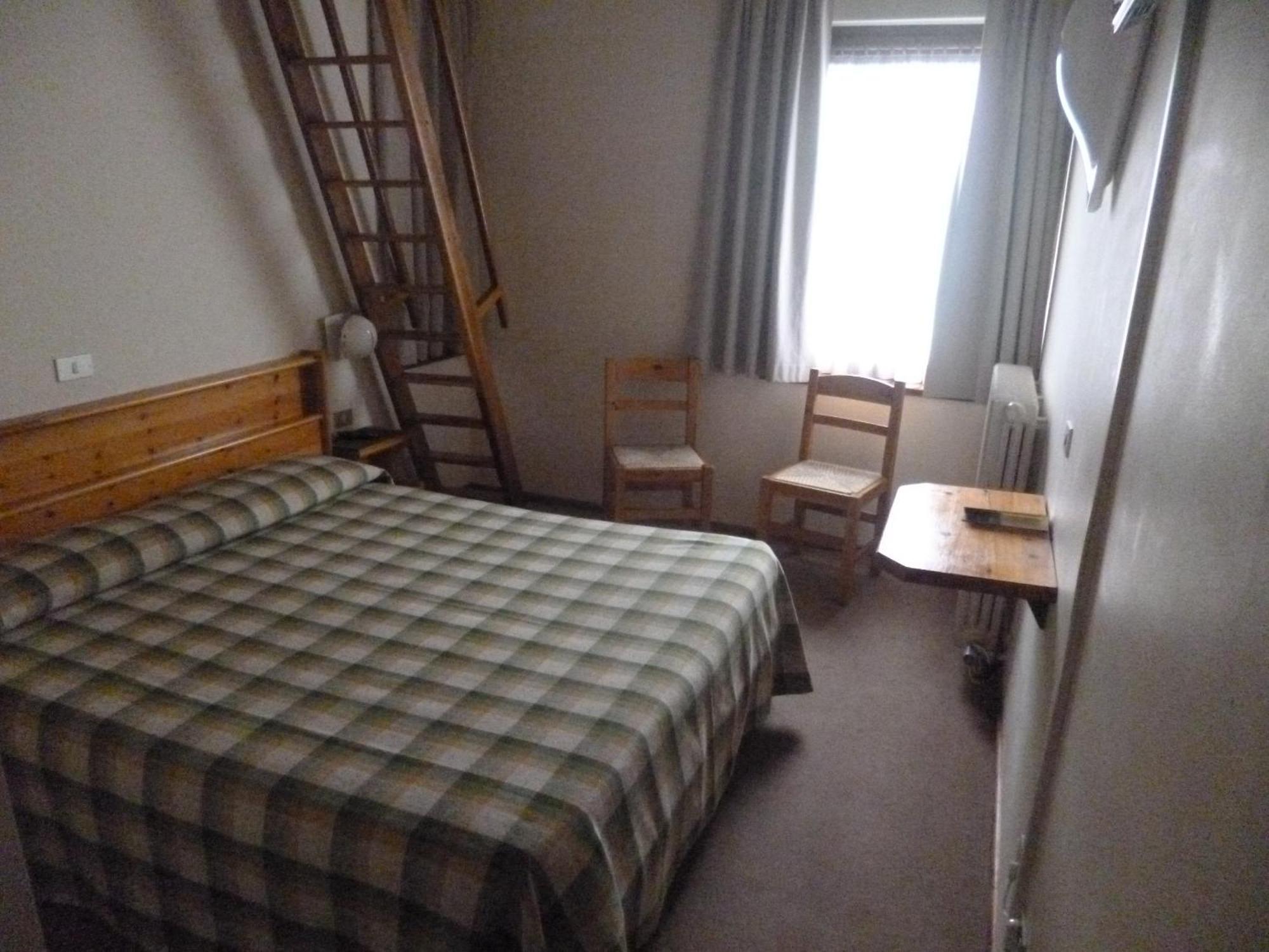 Hotel Valdotain Villeneuve Ruang foto